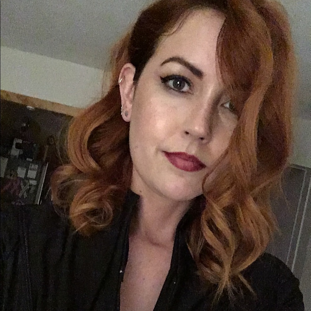 Meet your Posher, Amanda